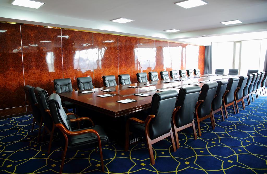 Damas International Hotel Bishkek Exterior photo