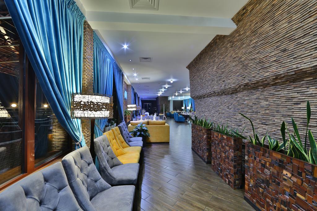 Damas International Hotel Bishkek Exterior photo