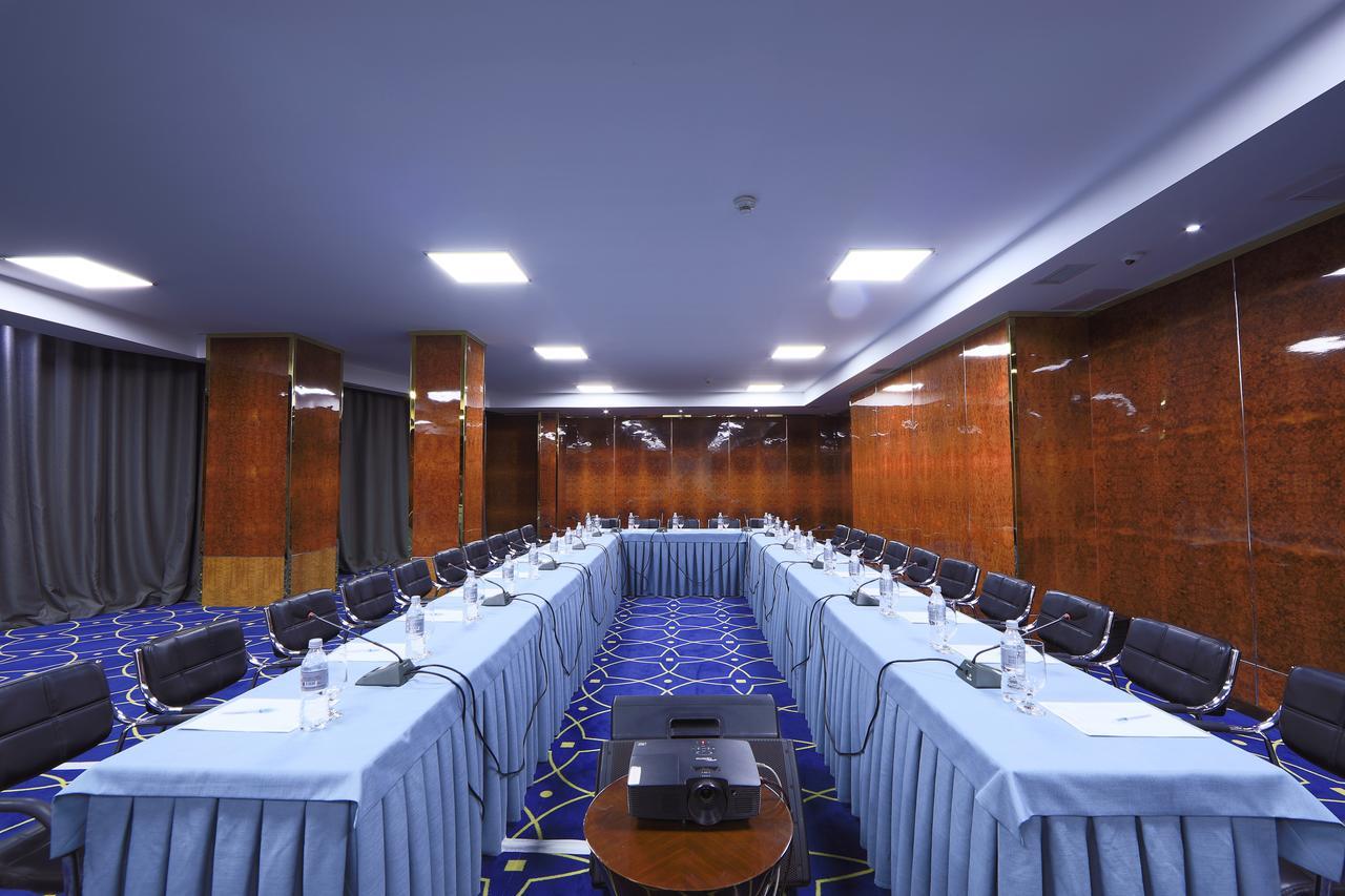 Damas International Hotel Bishkek Exterior photo