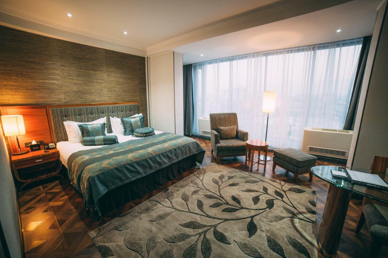 Damas International Hotel Bishkek Exterior photo